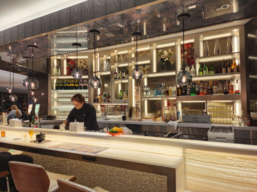 羽田空港 デルタ航空 ラウンジ BAR