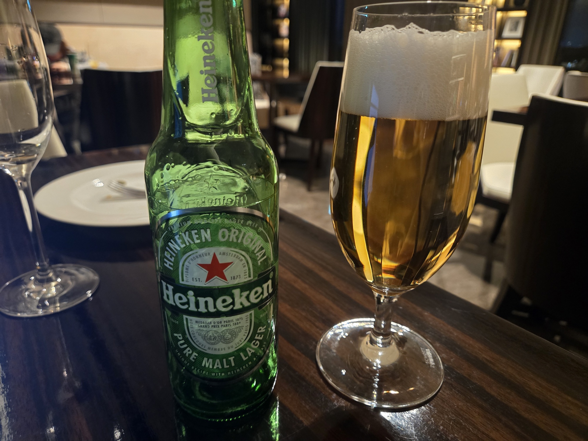 クラブラウンジ