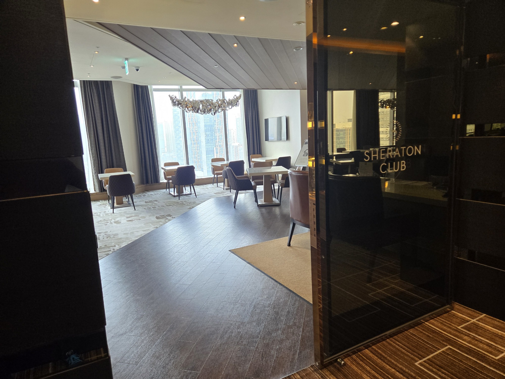 クラブラウンジ