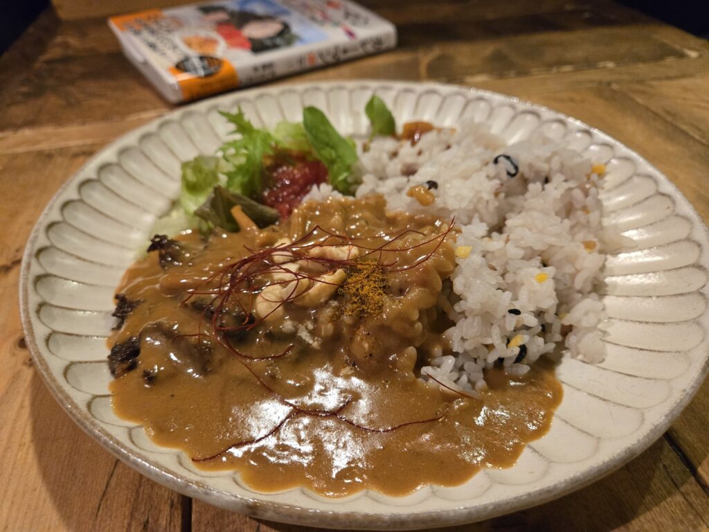 三月の水 無水ココナッツ和牛牛すじカレー