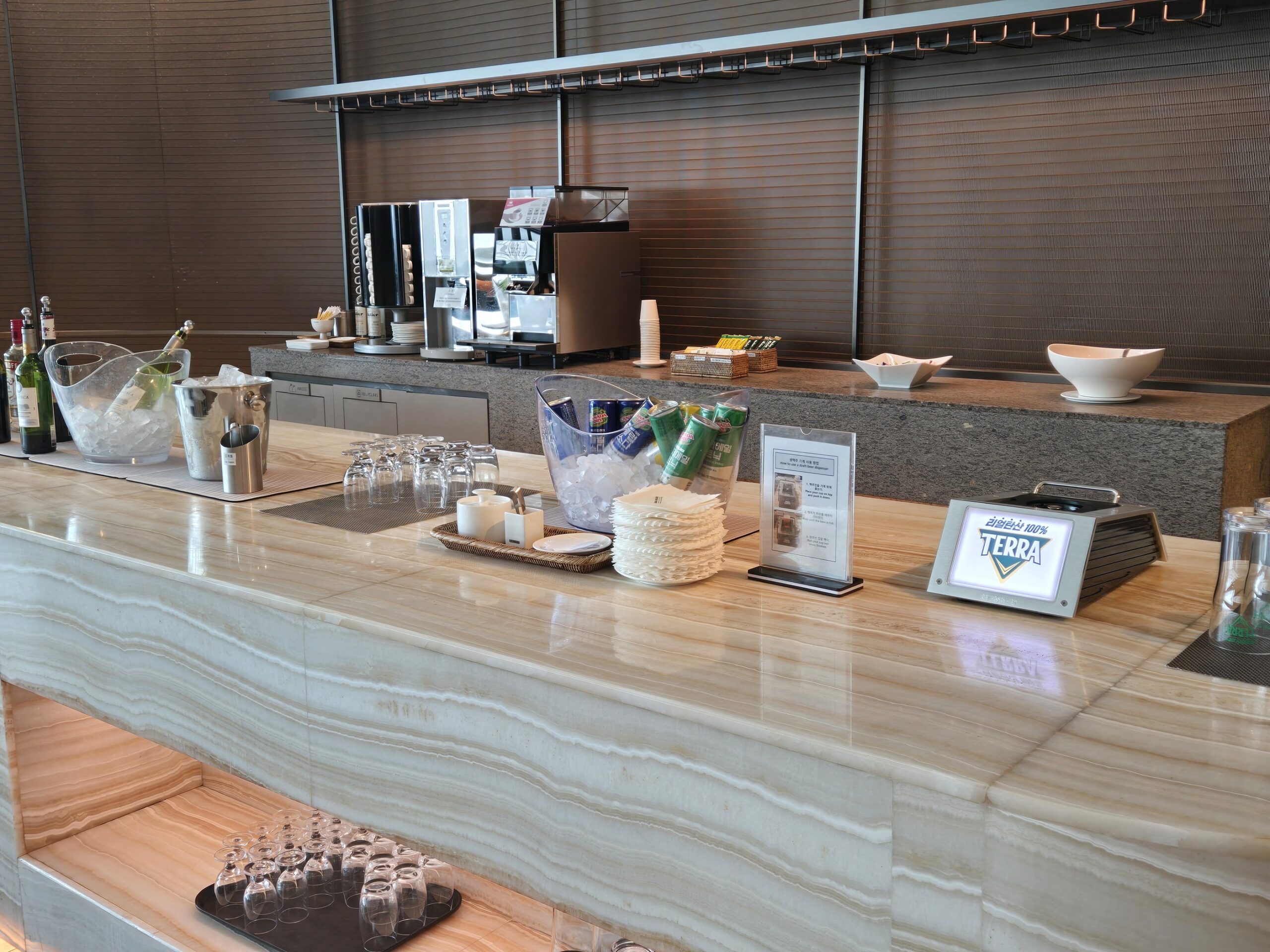 ラウンジのドリンク、お酒