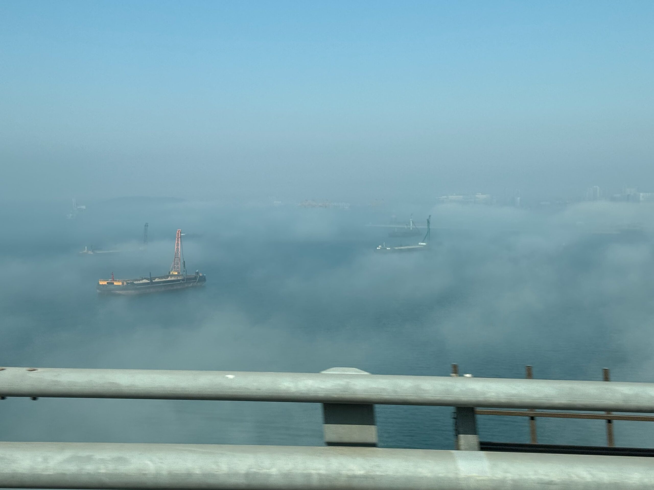 仁川大橋周辺の霧