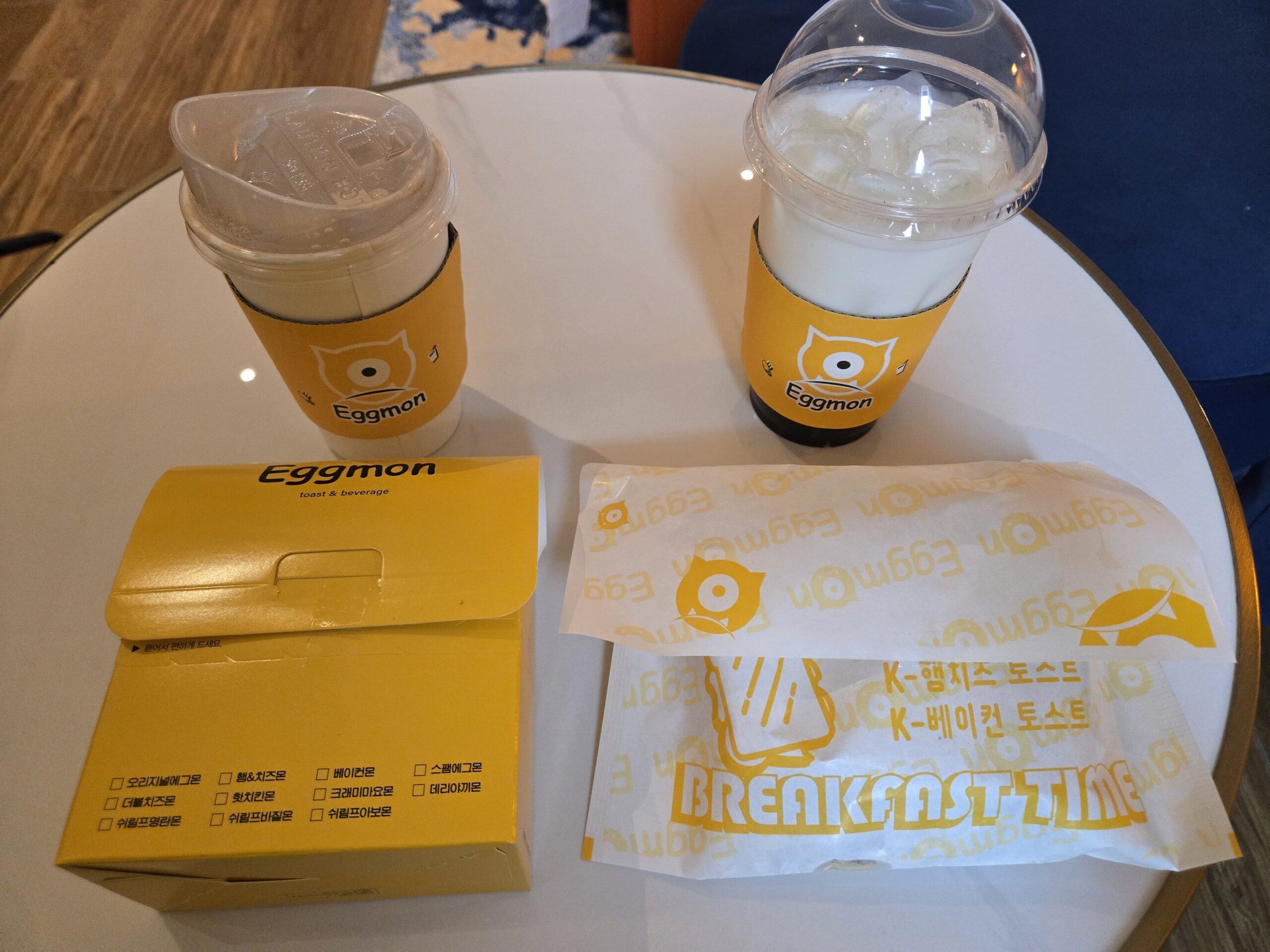 ドリンクと朝食セット