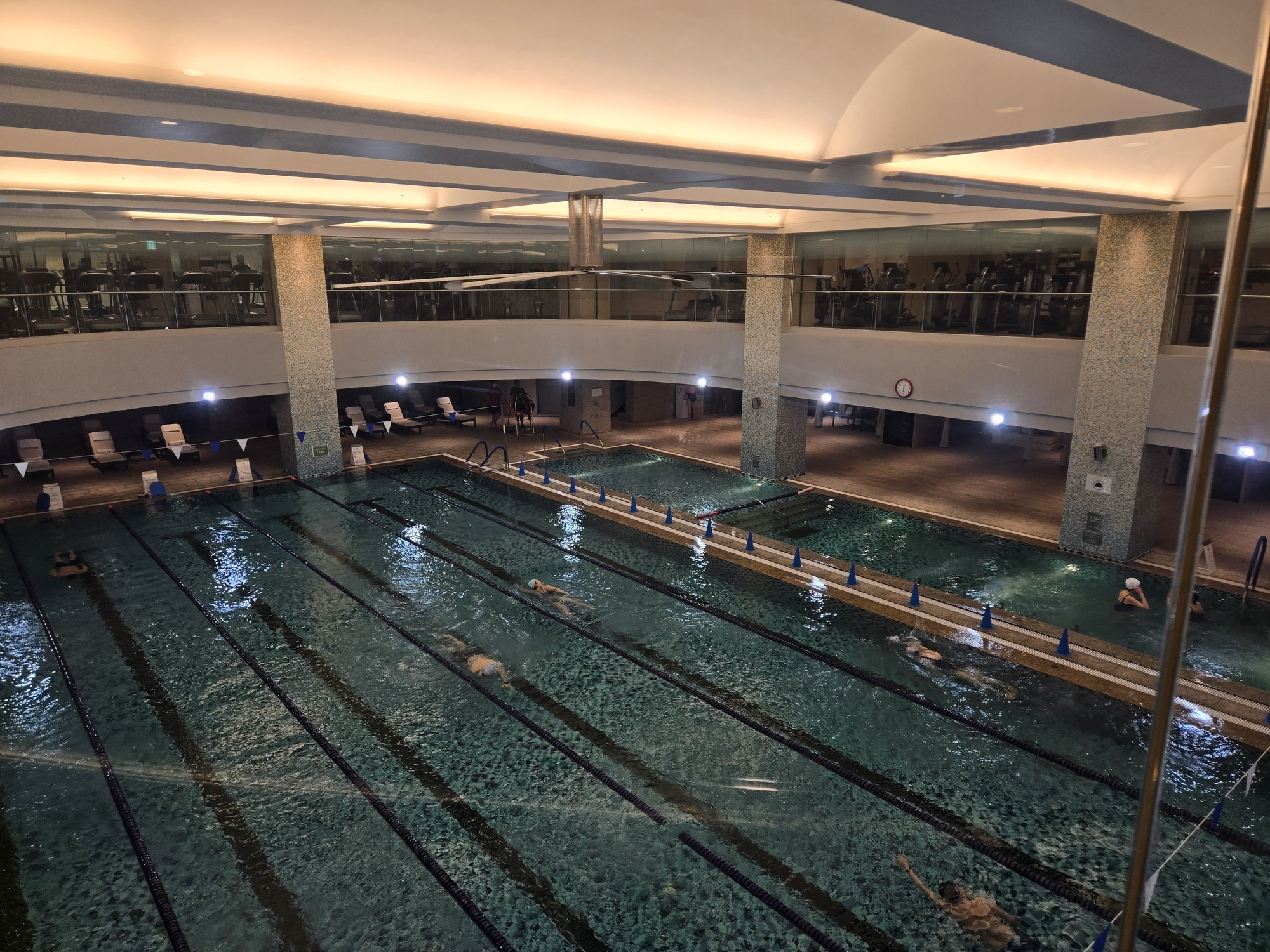 マルキス スパのプールエリア