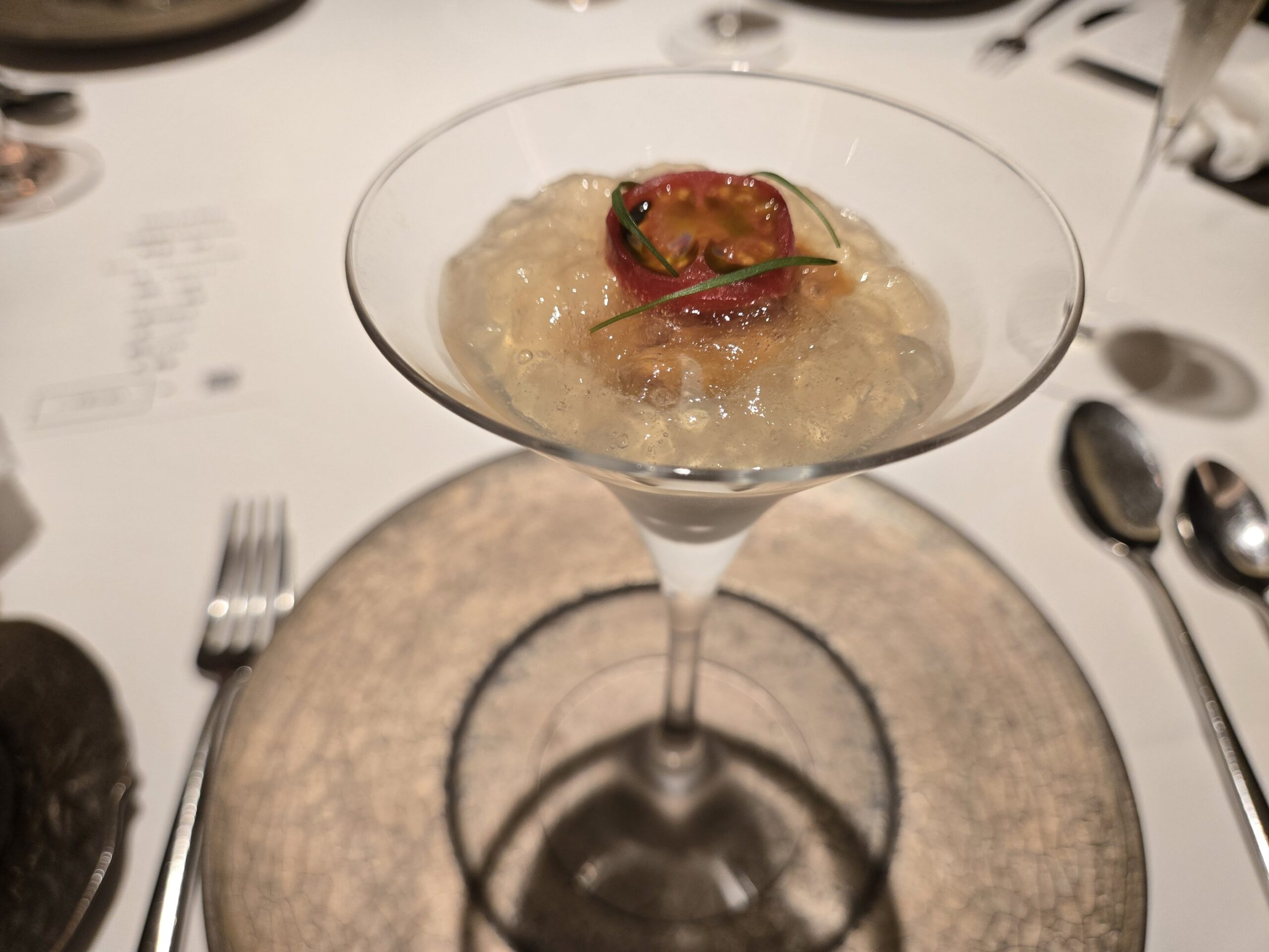 前菜トマトソースのグラス盛り