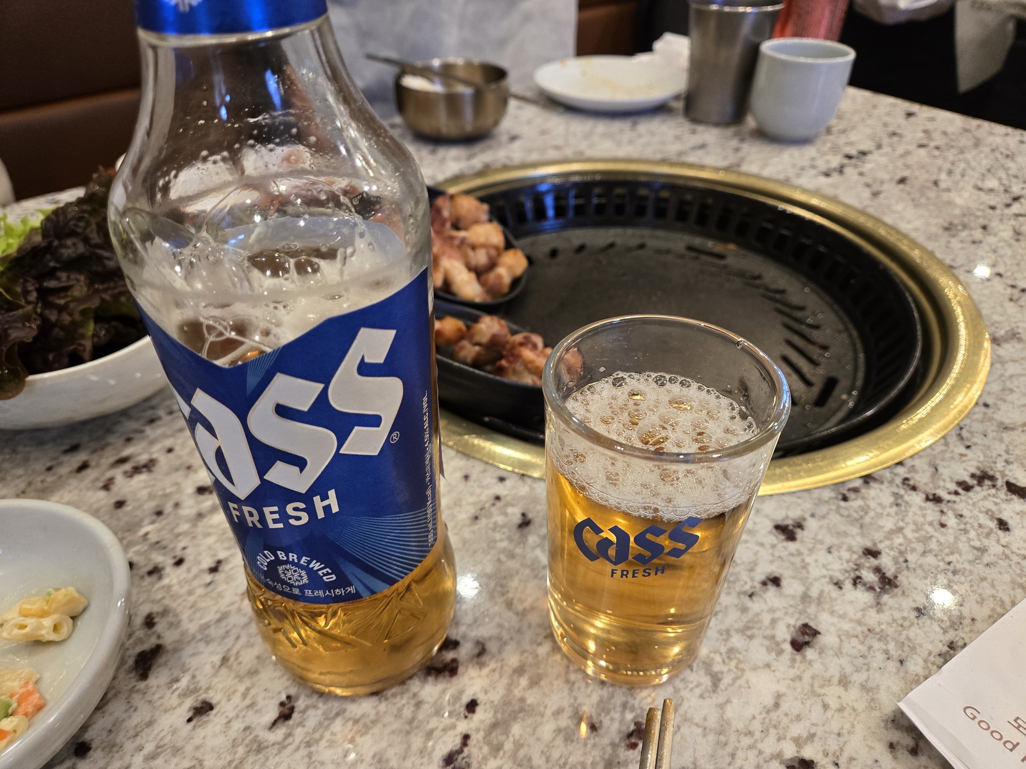 瓶ビールとサムギョプサル