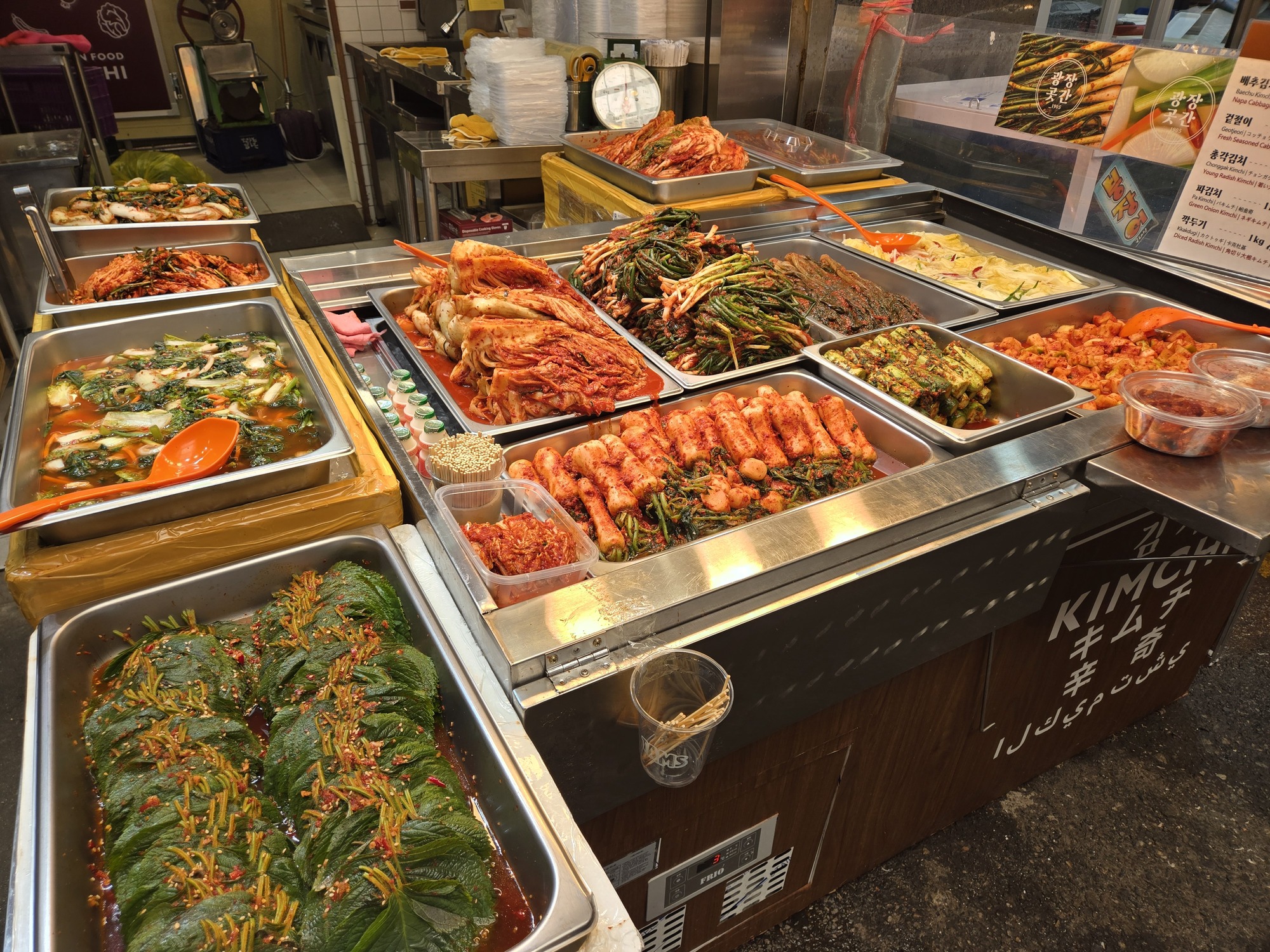 市場のキムチ売り場