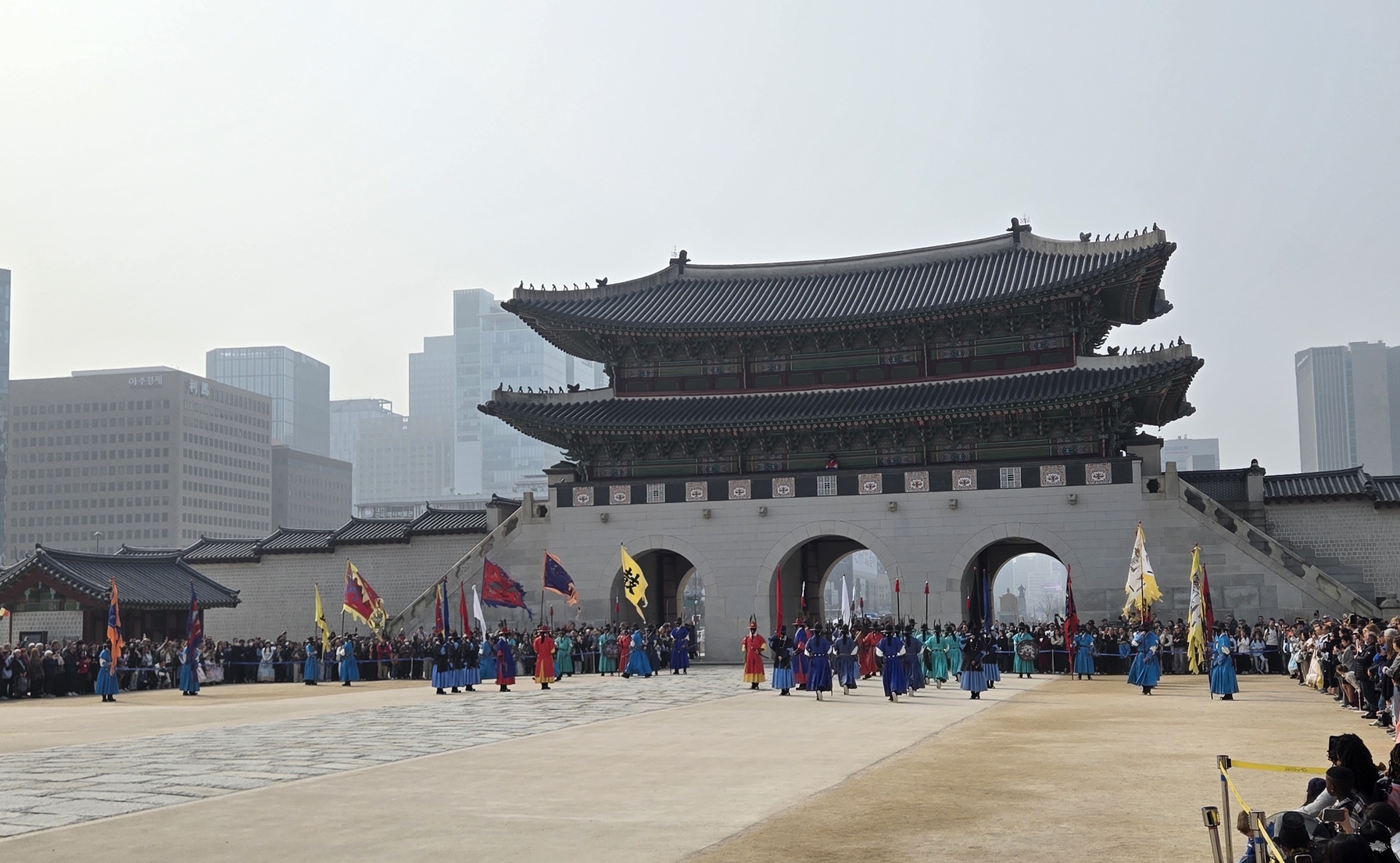 王宮守門将交代儀式