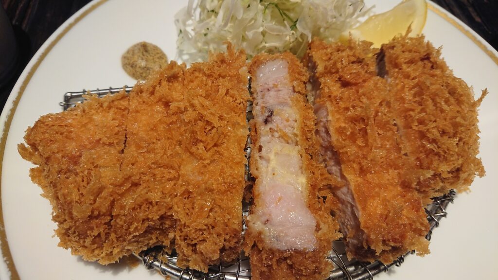 人形町「かつ好」のロースかつ
