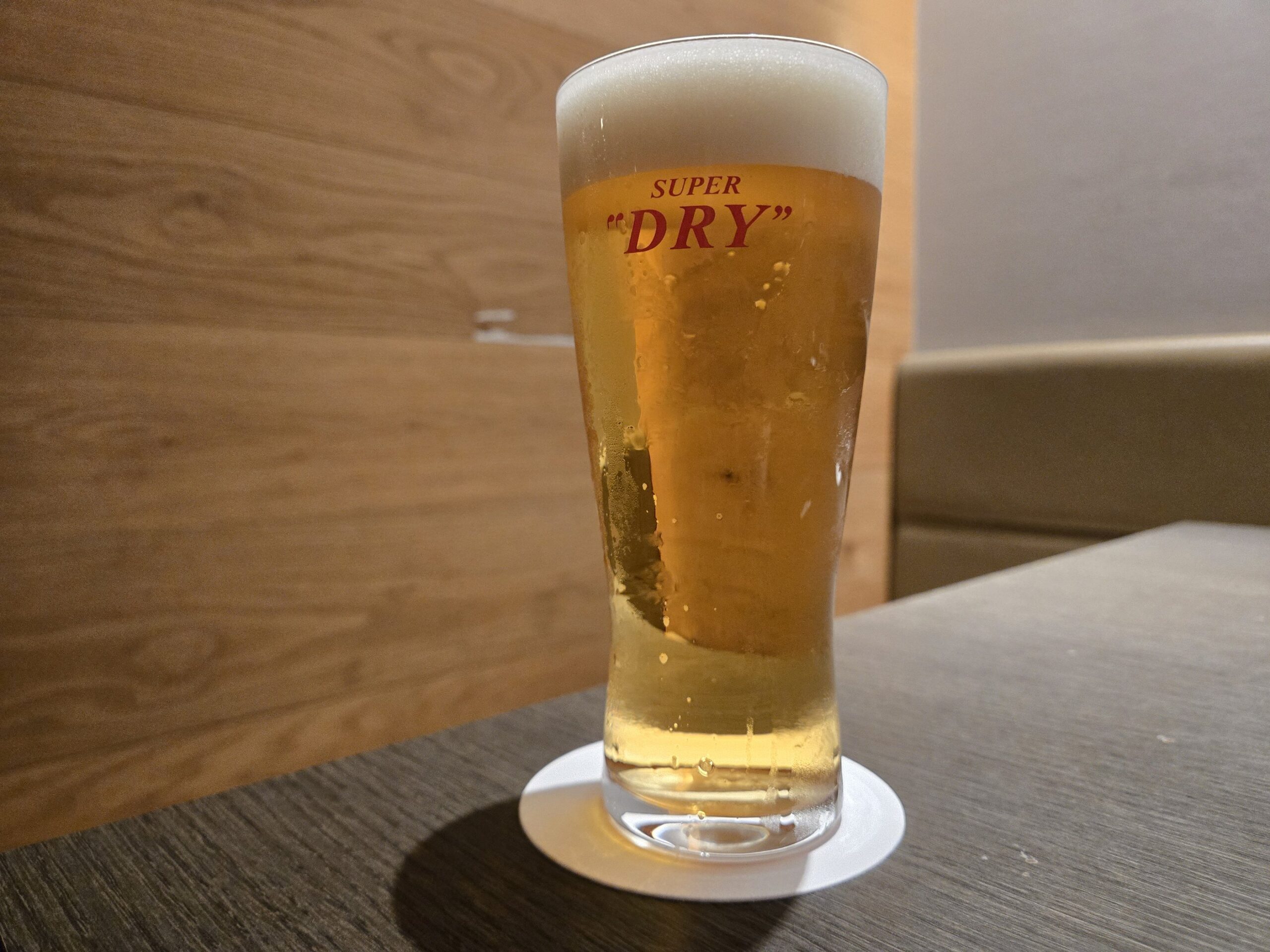 アサヒスーパードライのビールグラス