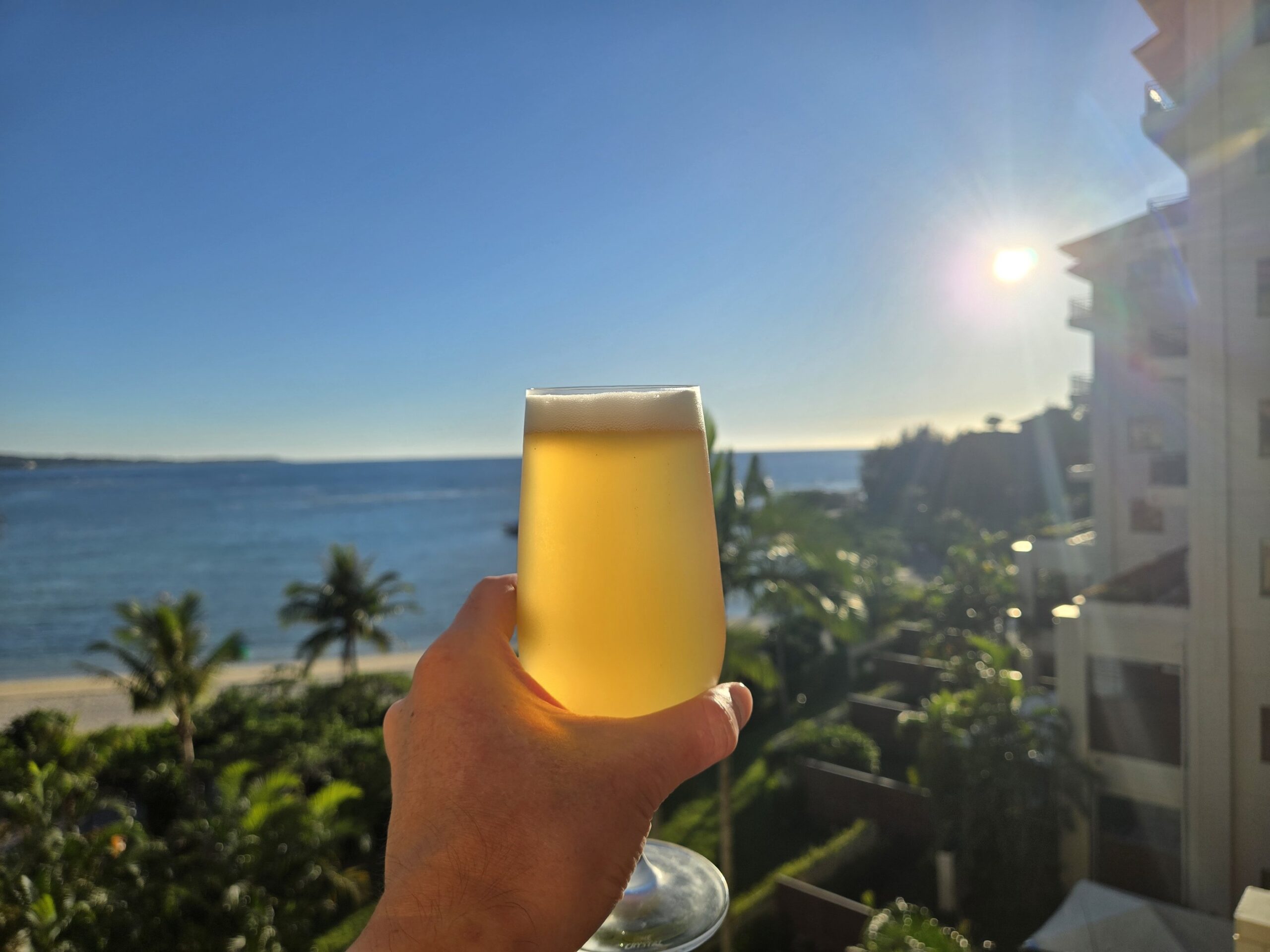 夕日とビール, ビーチ