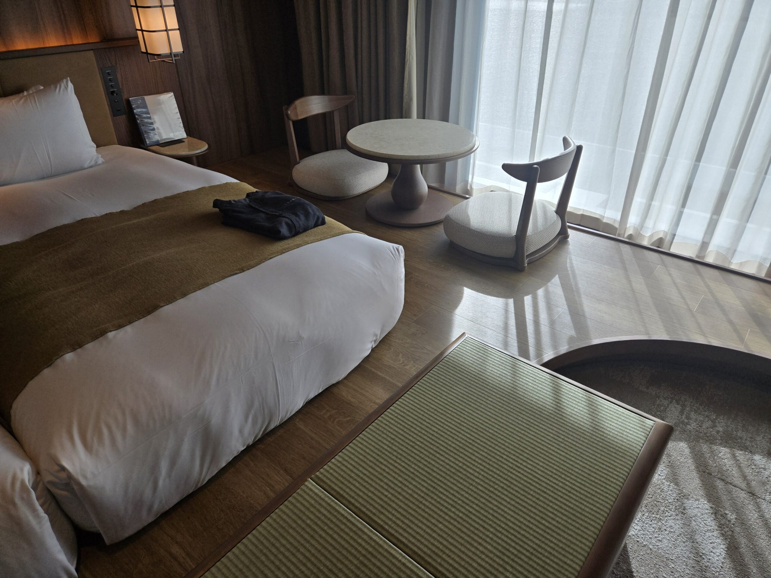 シンプルな家具のリラックス空間