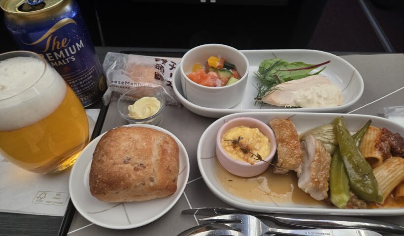 フライト機内食とビール