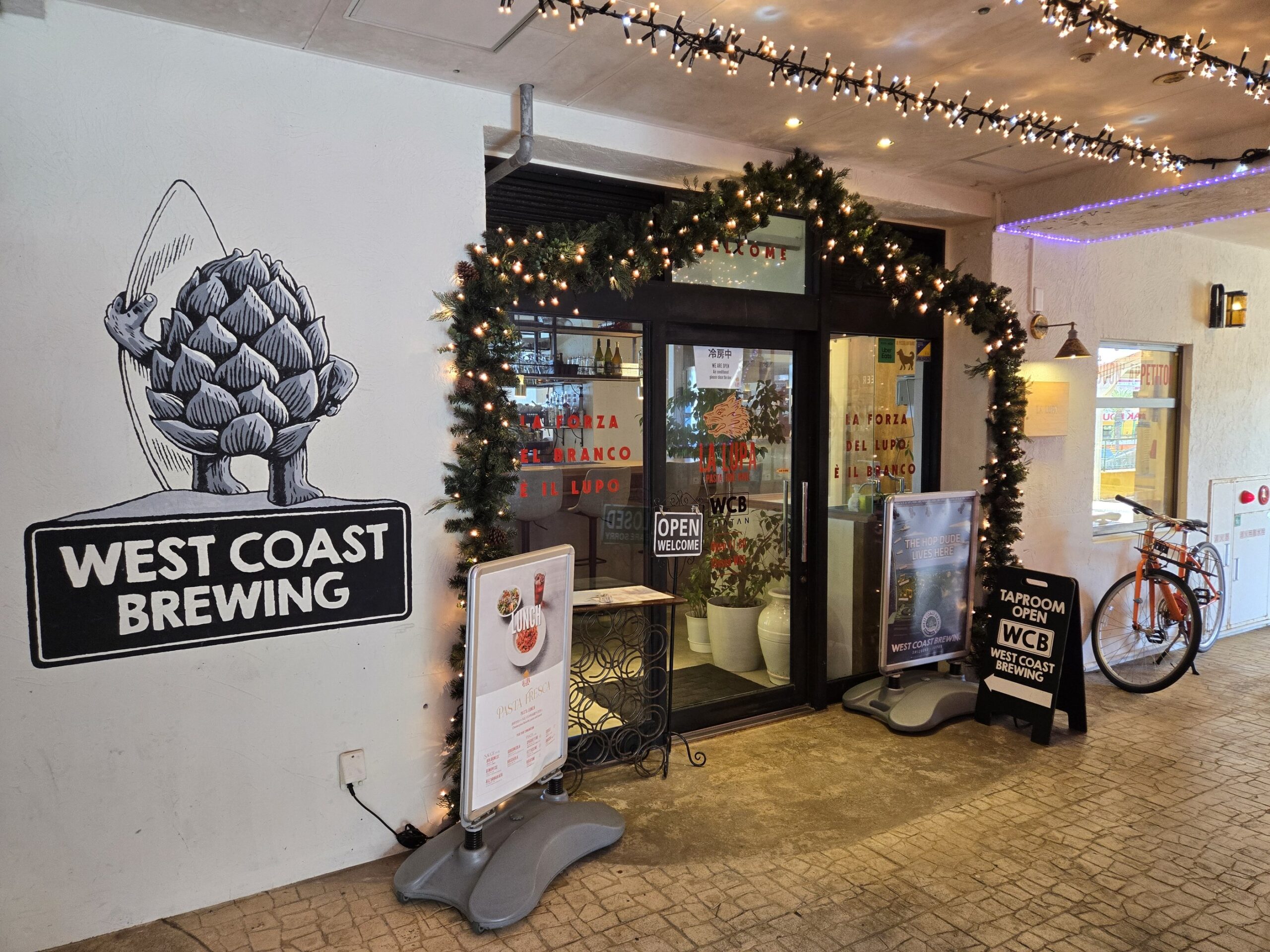 WEST COAST BREWINGのエントランス