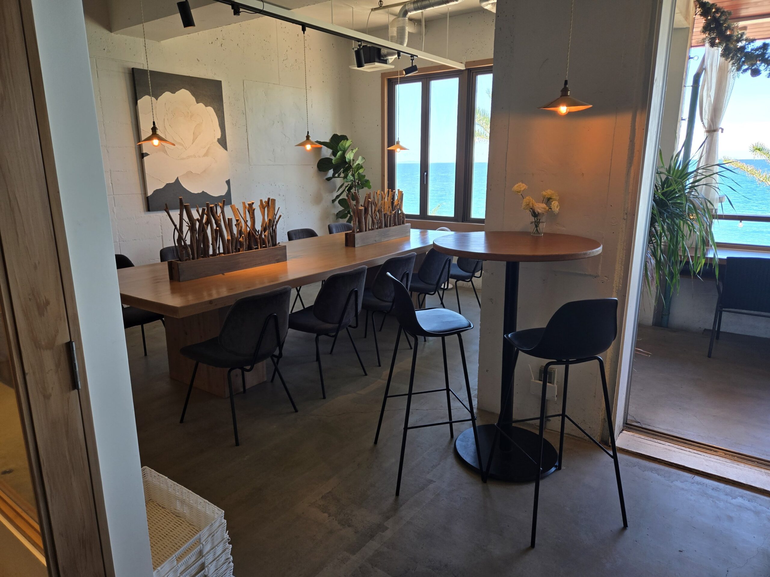 LA LUPAの内観、海が見える部屋