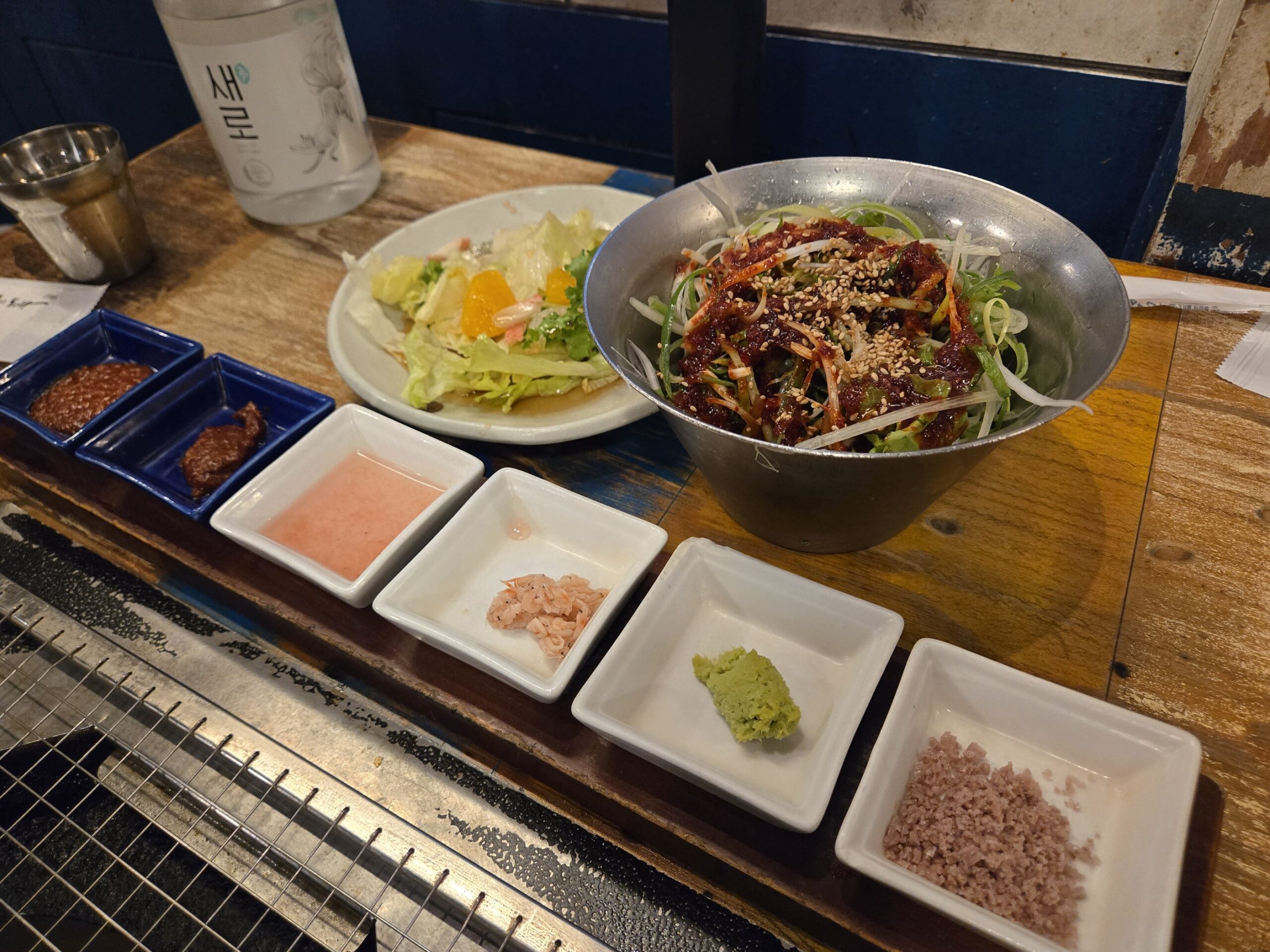調味料とサラダのセット