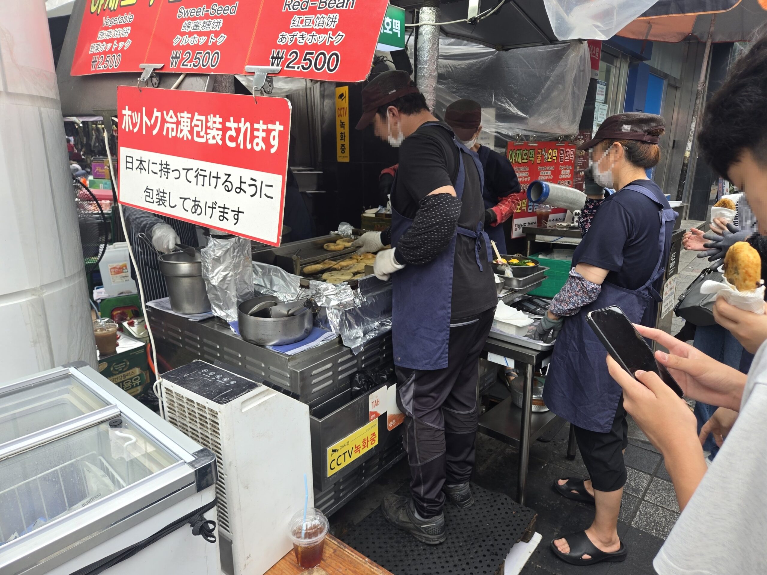 南大門市場で行列ができていたホットク屋台