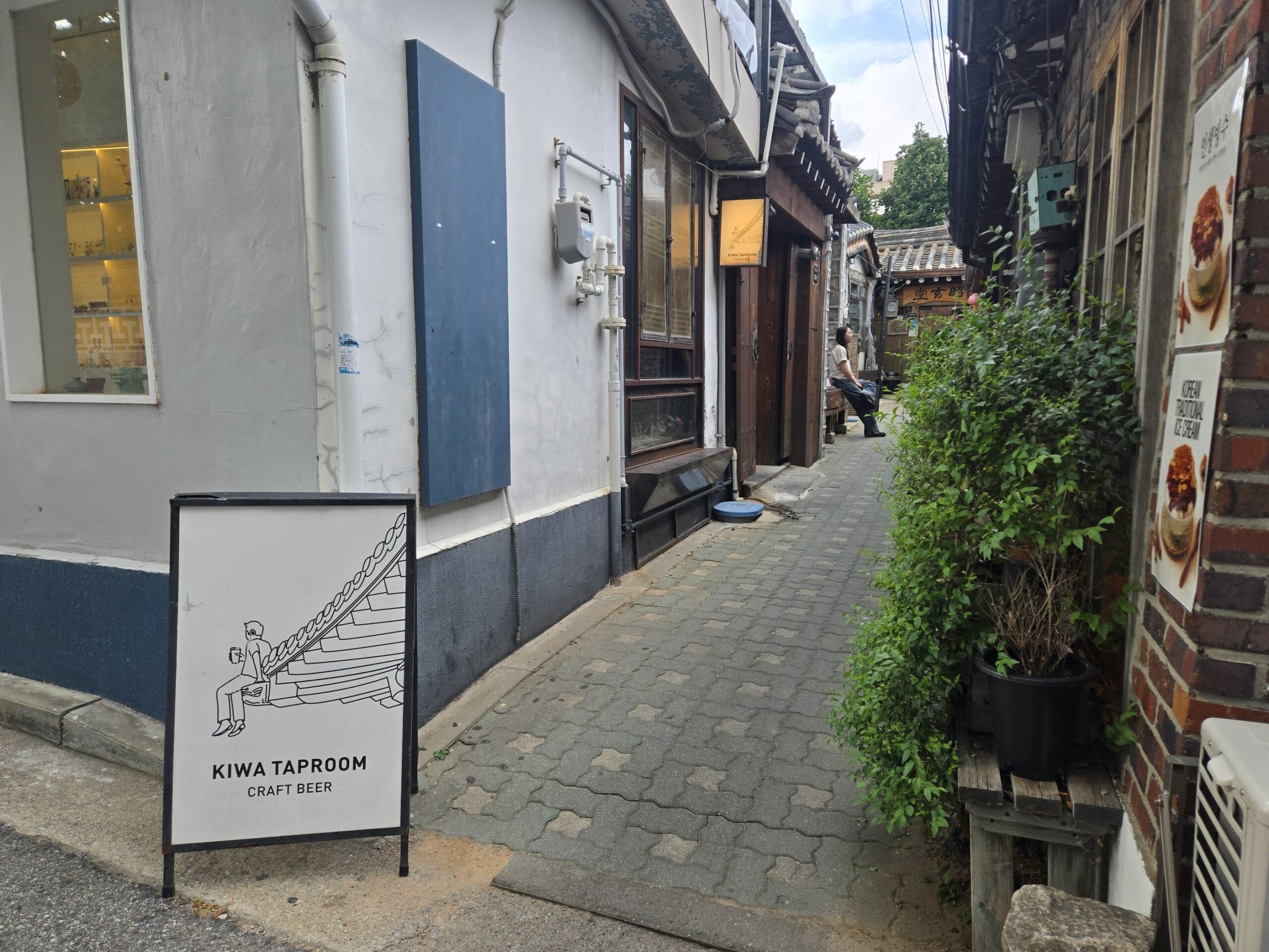 ソウルのKIWA TAPROOM入口