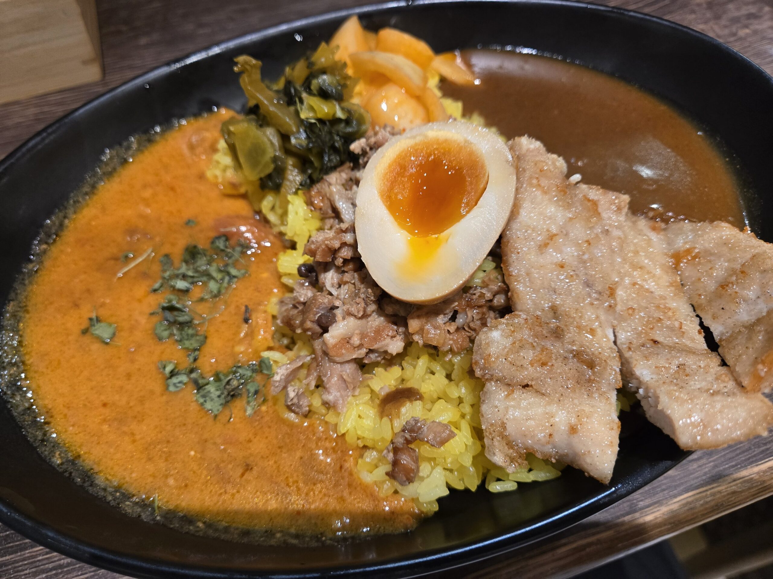 秋葉原カリガリ八重洲店の東京日の丸カレーとCセット