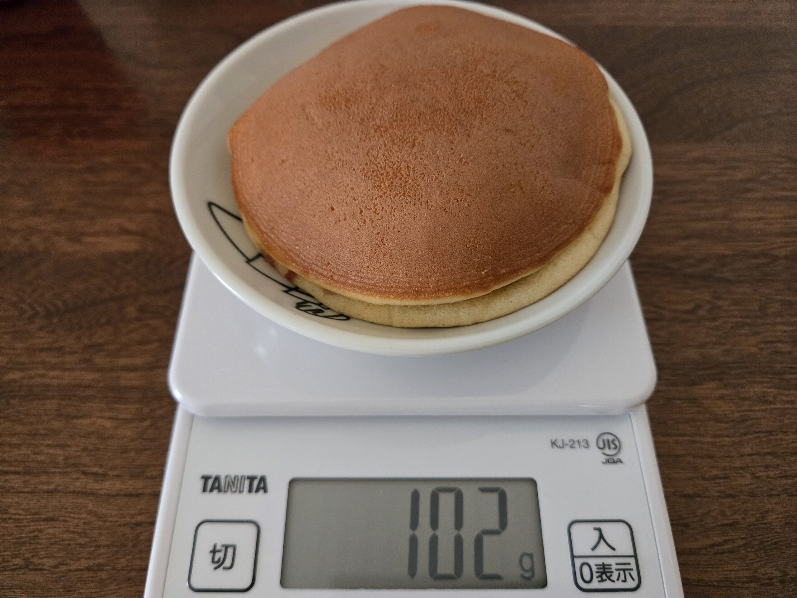 上野うさぎやどら焼き重さ計量
