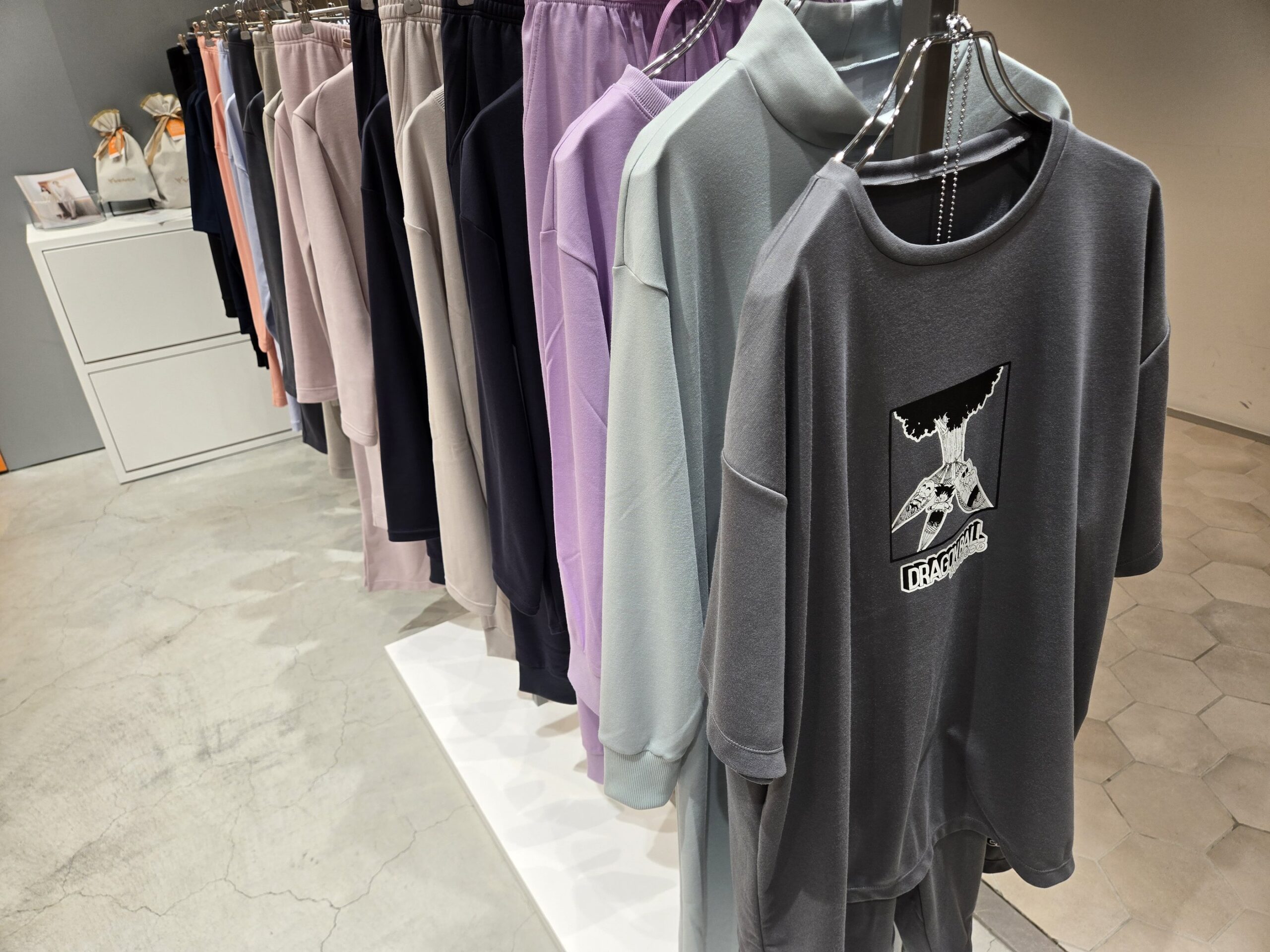 VENEX Recovery Labリカバリウェア、日本橋高島屋の服装ディスプレイ